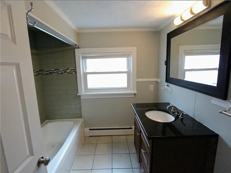 31 Foster St — Photo 17