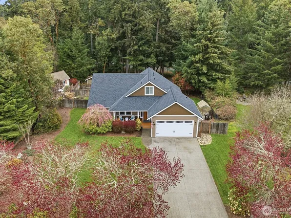 1061 Potlatch Drive, Fox Island, WA 98333