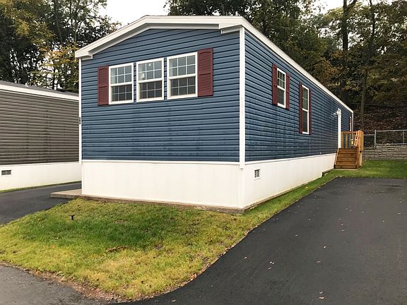 2nd image of 28 Windward Way