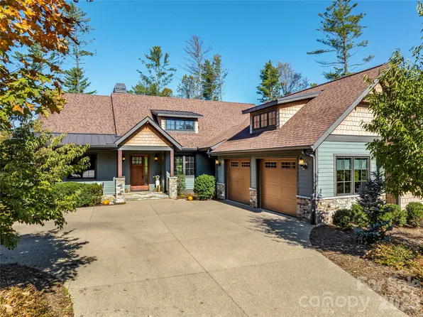 50 Hallett Ct, Asheville, NC 28803