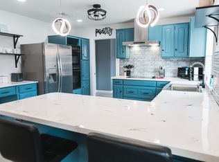 902 Chestnut Oak Ct, Euless, TX 76039