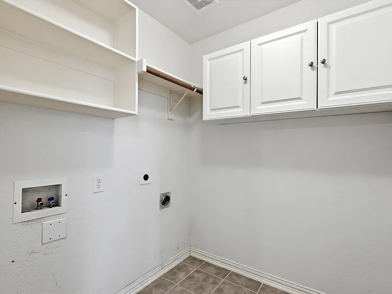 751 Trail Dr — Photo 26