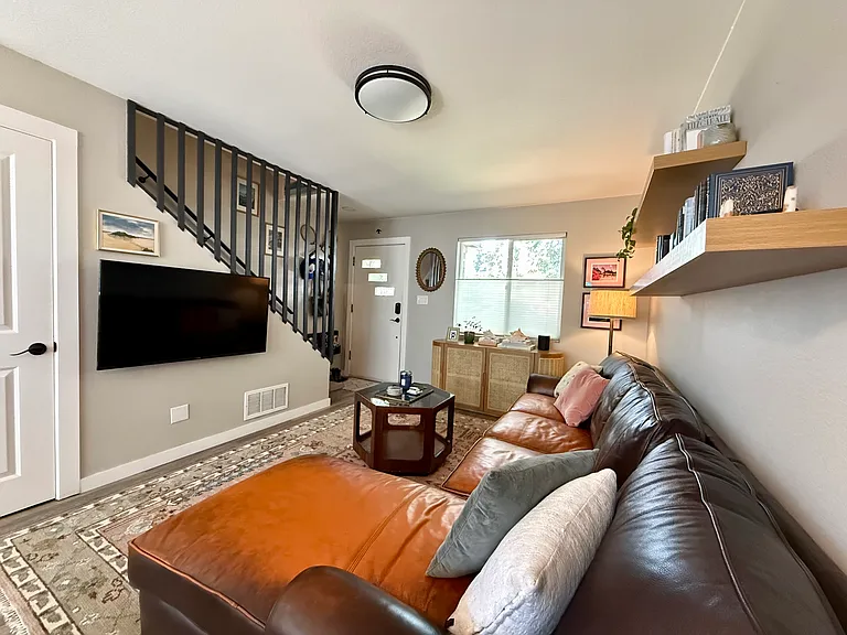 4340 N Decatur St — Photo 4