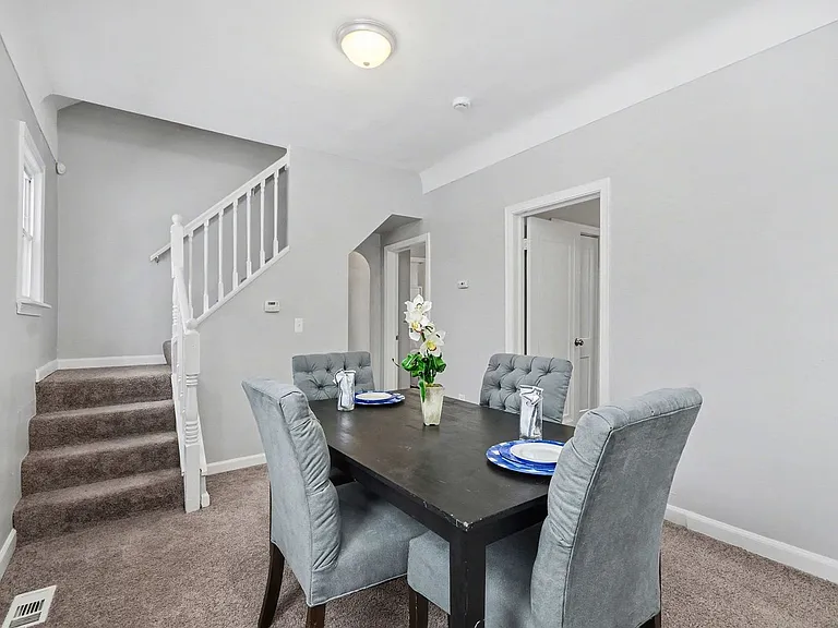 20801 Elroy Ave — Photo 6