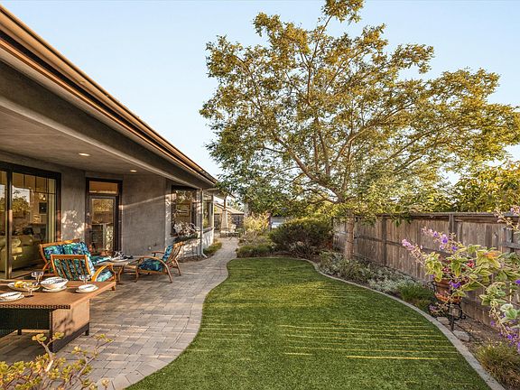 5th image of 7 Baker Ln