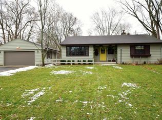 340 Westmoor Dr, Brookfield, WI 53005