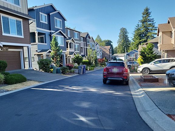 5th image of 1138 92nd Ave NE