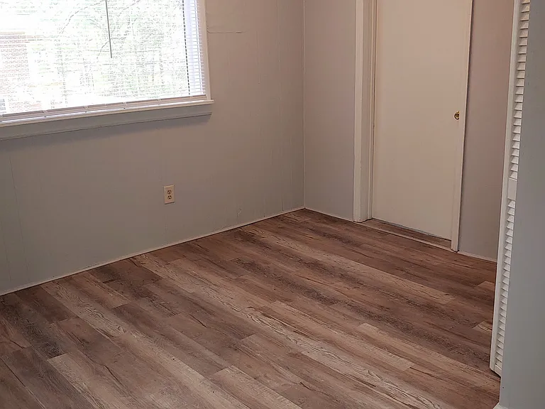 619 N Horner Blvd — Photo 11