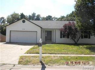 879 Molloy Dr, O'Fallon, MO 63366