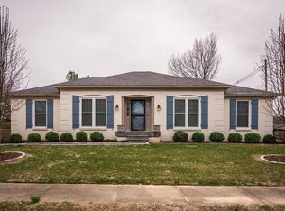 10602 Kinross Ct, Douglass Hills, KY 40243