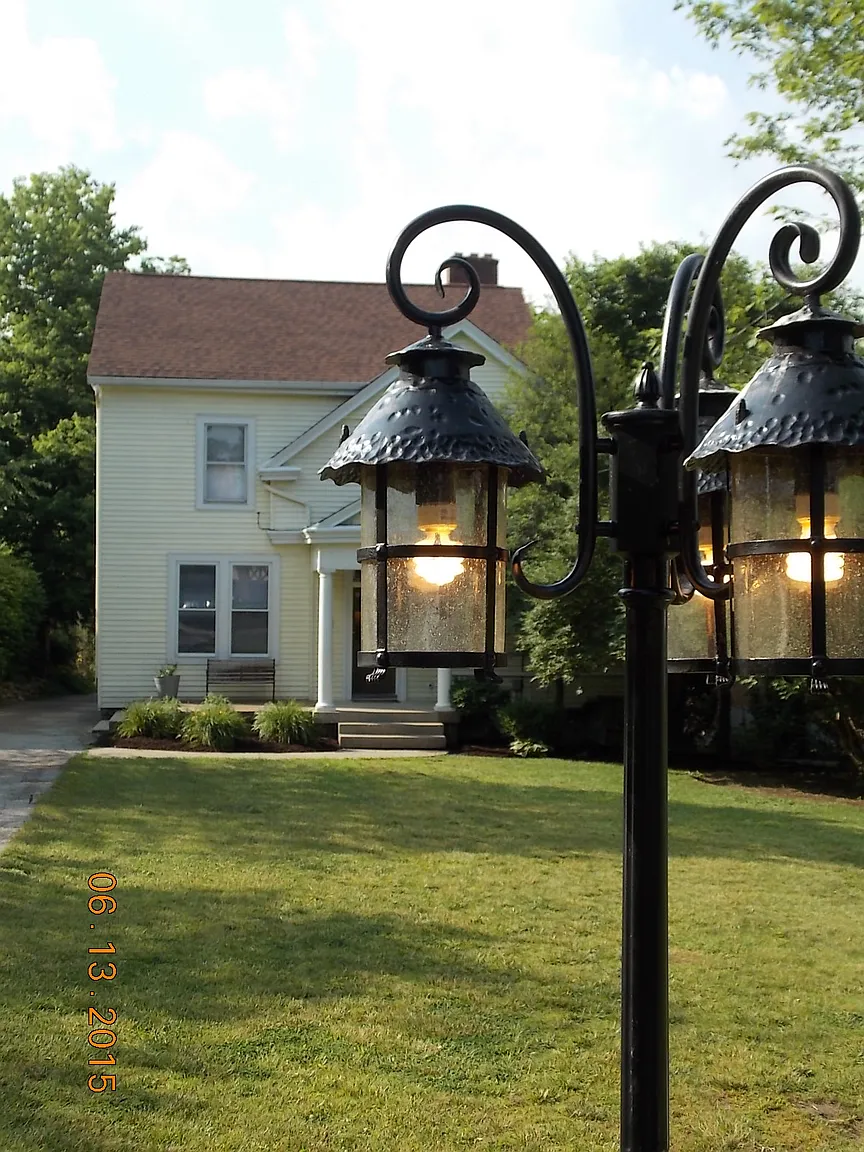 438 Highland Ave photo 1