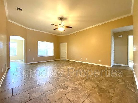 2nd image of 820 Kacie Dr