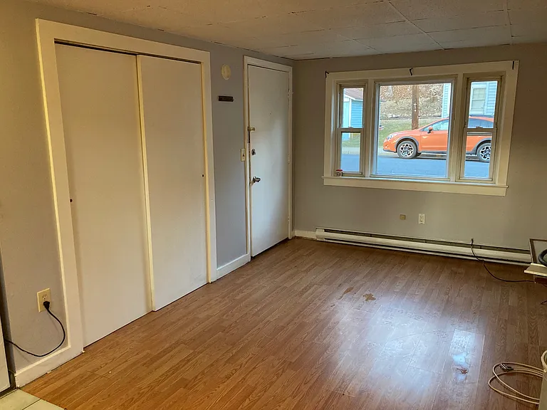 152 Main St #A — Photo 8