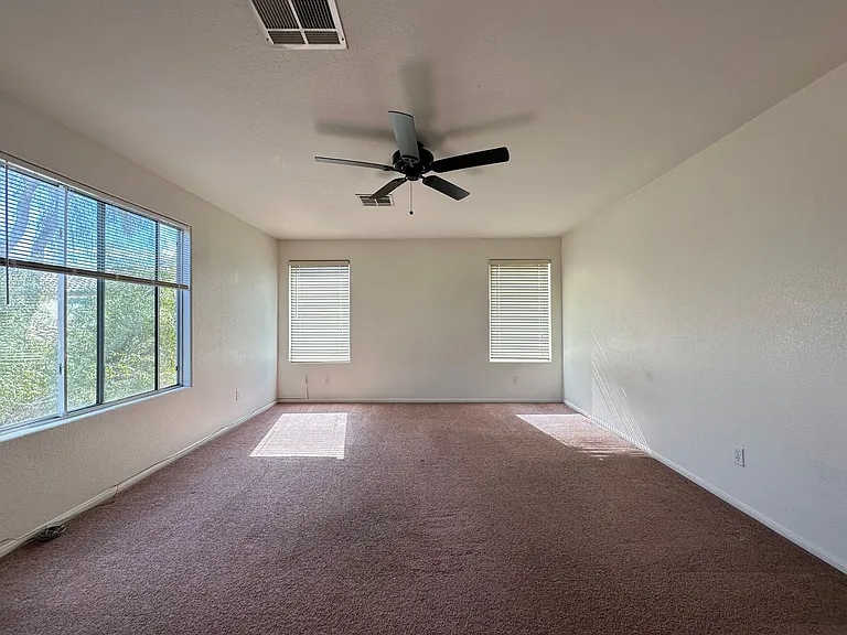 10440 Anacostia St — Photo 14