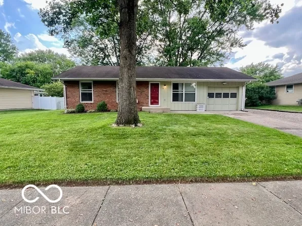 1834 Chandler Ln, Columbus, IN 47203