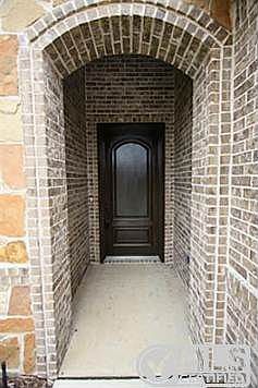 2nd image of 2728 Clarendon Dr