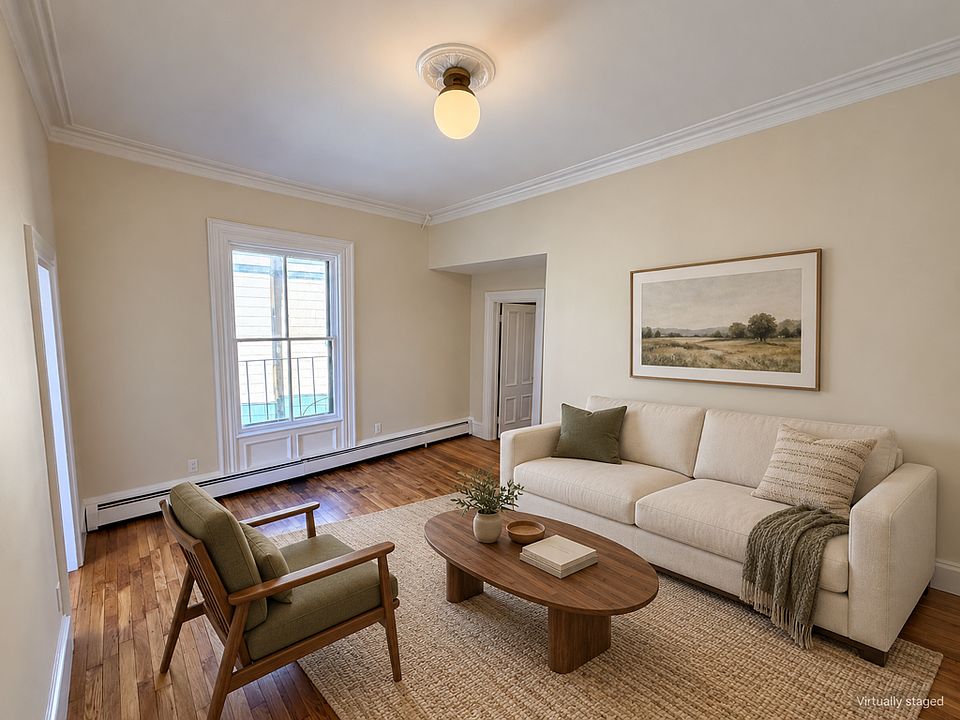 1st image of 25 Parade St APT 3