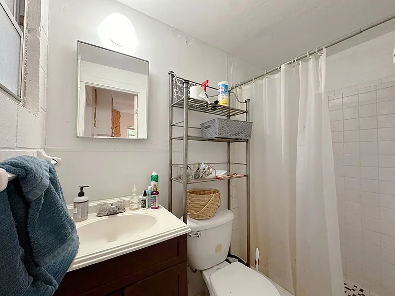 732 NE 3rd Ave #A — Photo 7
