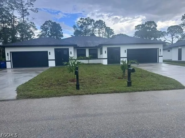 2245/2247 Fairway Dr, Lehigh Acres, FL 33973