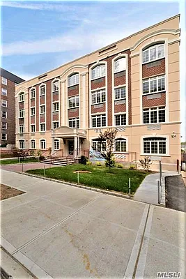 Rented by Remax City Square | media 17