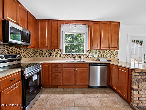 5th image of 5717 Meadowview Dr