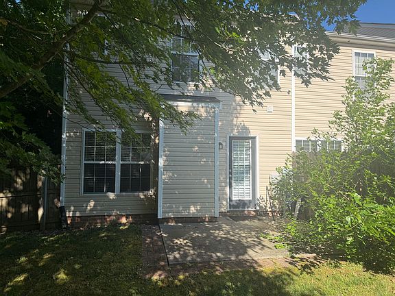 3rd image of 5539 Belle Pond Dr