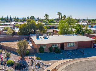 939 N Larry Pl, Tucson, AZ 85710