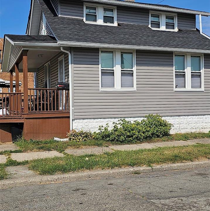1st image of 99 E Great Lakes St