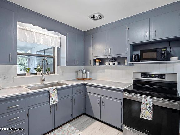 3rd image of 2756 ADELE Road