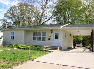616 Bingham Rd, Boonville, MO 65233