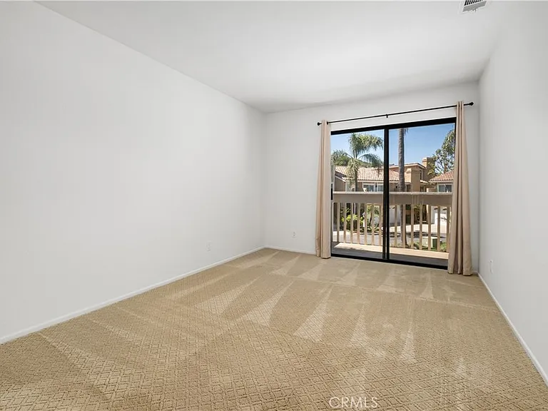 32338 Calle Linda — Photo 6
