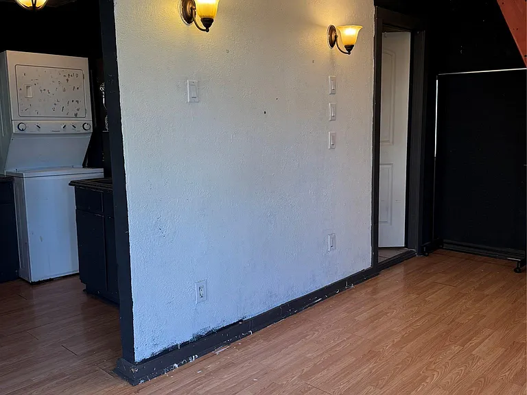 704 Franklin Blvd #B — Photo 6