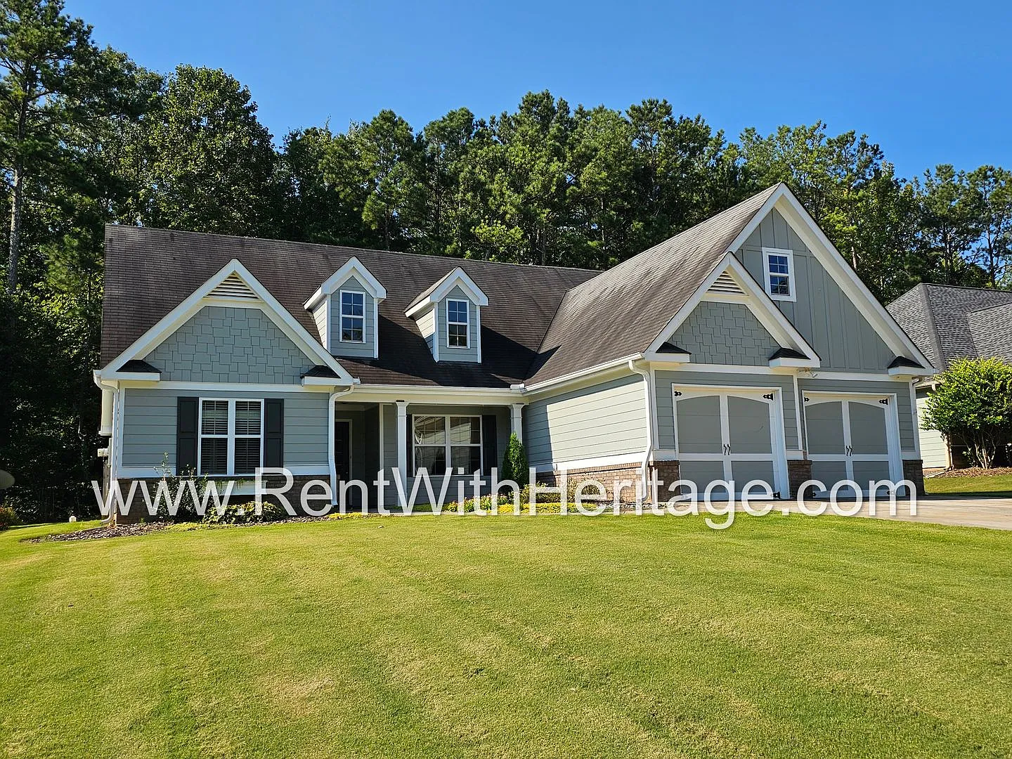 Amazing 4 Bedroom/ 3 Bath Home / Attention to Detail / Popular Breman Schools / Great Location — Photo 3