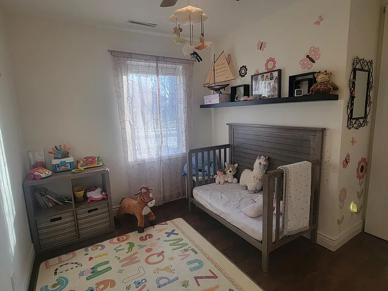 1042 Rockhurst Dr — Photo 21