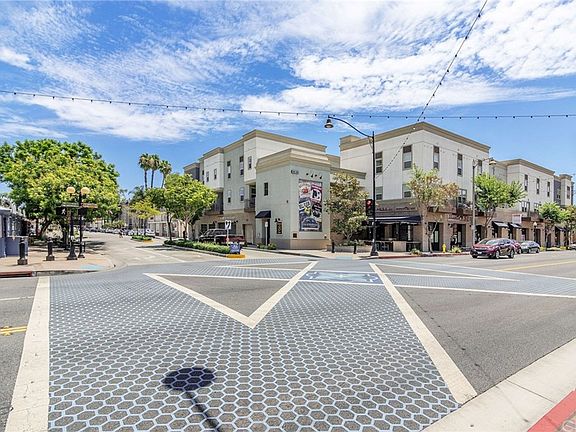 2nd image of 16620 Bellflower Blvd