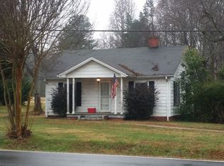 3905 Hickory Grove Rd, Mount Holly, NC 28120