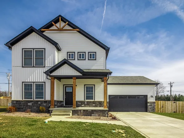 501 Dayspring Ct, Valparaiso, IN 46385