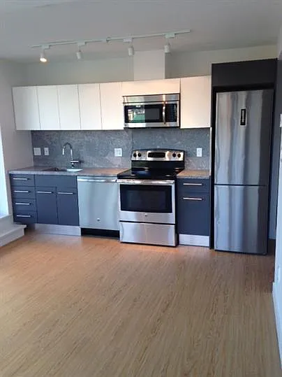 Building Photo - 188 Keefer St #605