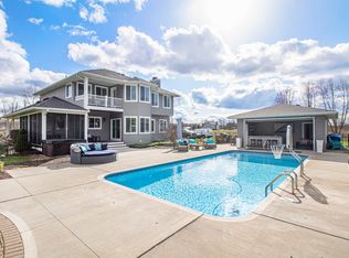 2122 Walnut Way, Dexter, MI 48130