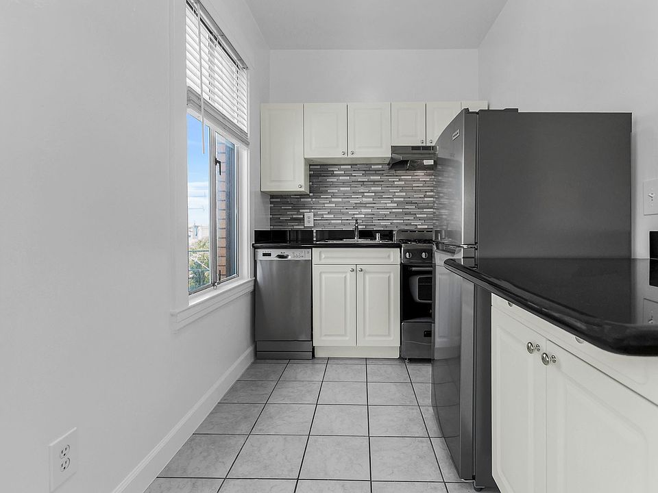 1st image of 11 Dolores St #16