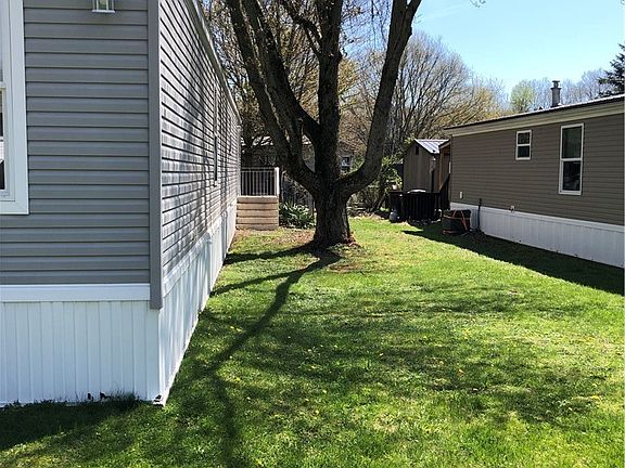 5th image of 37 Brookside Estates Dr