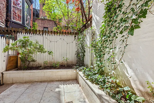 Rented by Corcoran | media 6