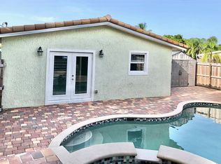 4631 NW 5th Ave, Oakland Park, FL 33309