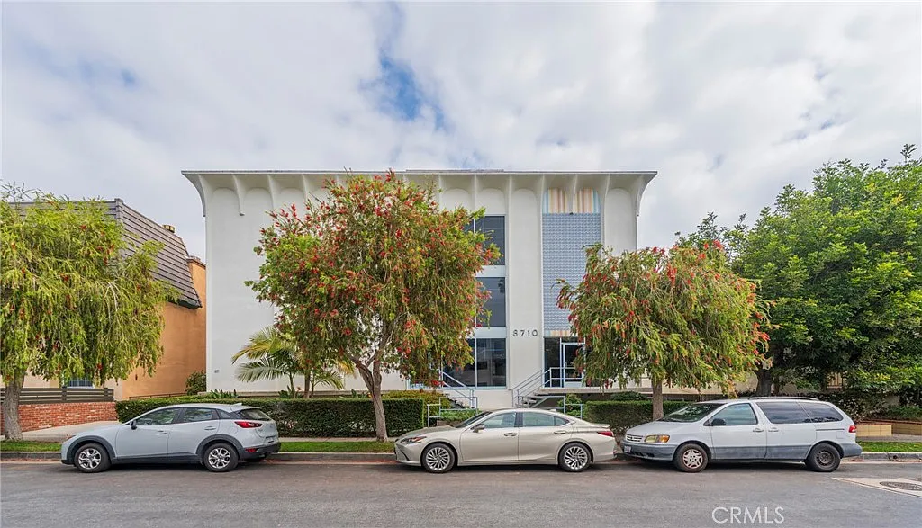 Building Photo - 8710 Delgany Ave #3