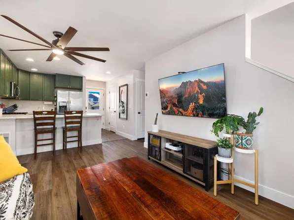 2786 Tallgrass Ln, Berthoud, CO 80513