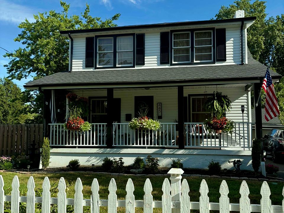1st image of 445 Peeke Ave
