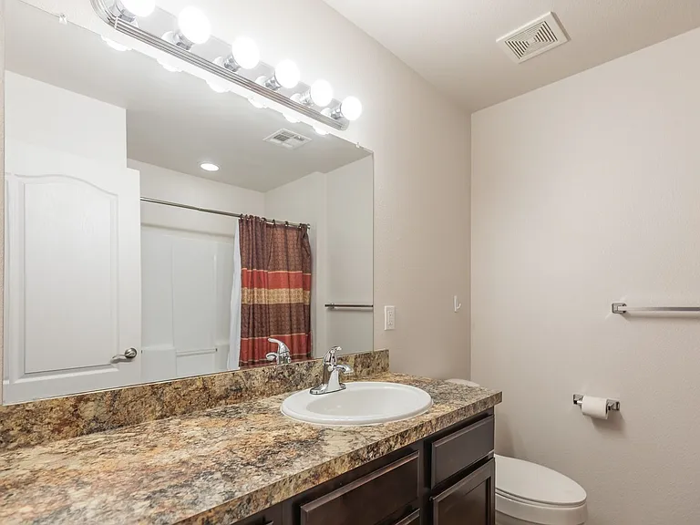 800 Sherwood Dr — Photo 17