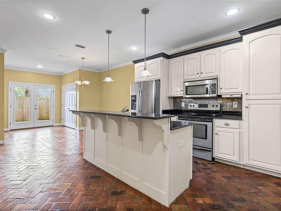 4th image of 211 West Dr Unit 34