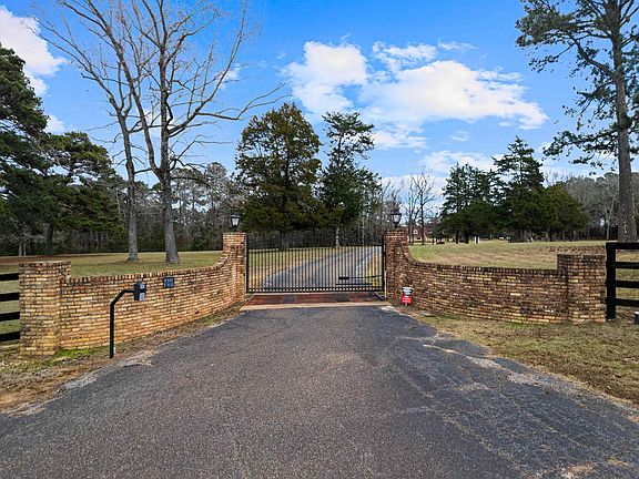 3rd image of 14412 County Road 173 N