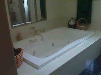 4th image of 1593 Country Club Dr